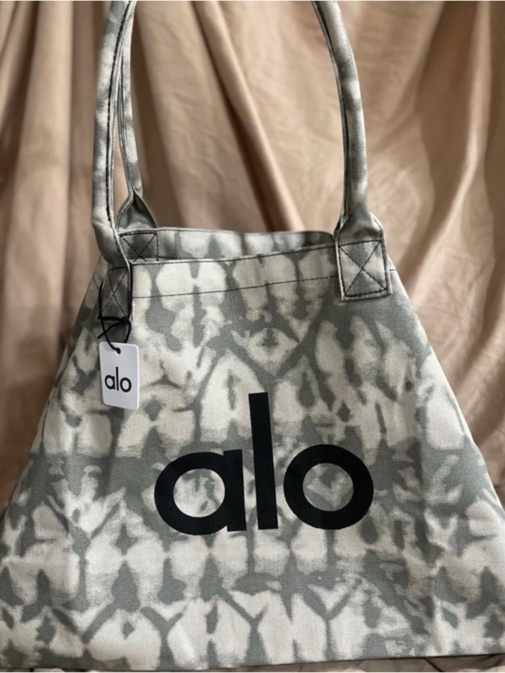 ALO Yoga Gray Tie-Dye Canvas Tote with Black Logo